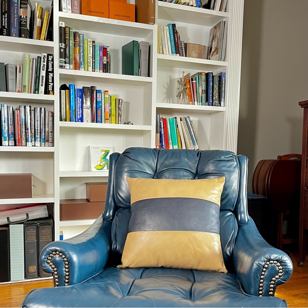 NEW Leather Luxury Pillow Cover (Only).Size 18x18
